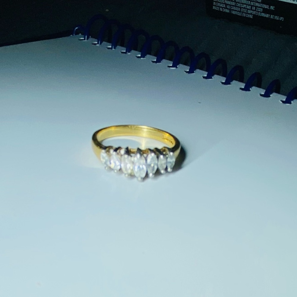 Ring - Picture 3 of 6